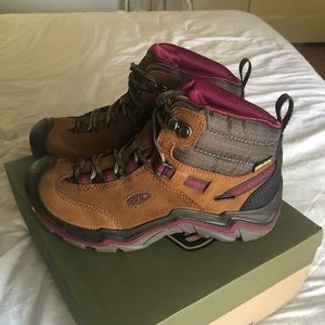 Women's Keen Laurel Mid Waterproof Boot